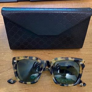 Authentic Gucci Sunglasses GG1099/s